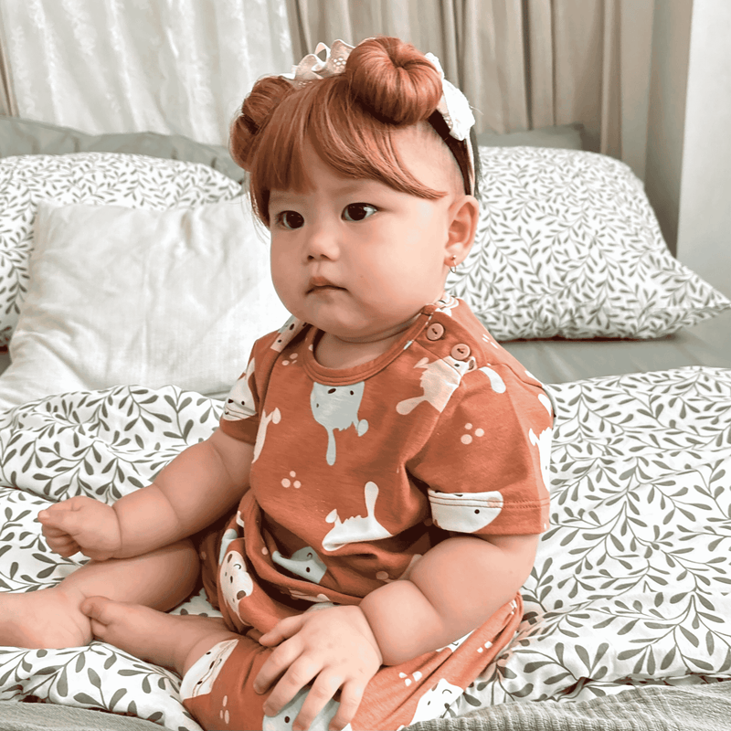 Cocohanee - Brown Puppies Baby Short Shoulder Button Pajamas - Piyama Bayi dengan Kancing di Bahu
