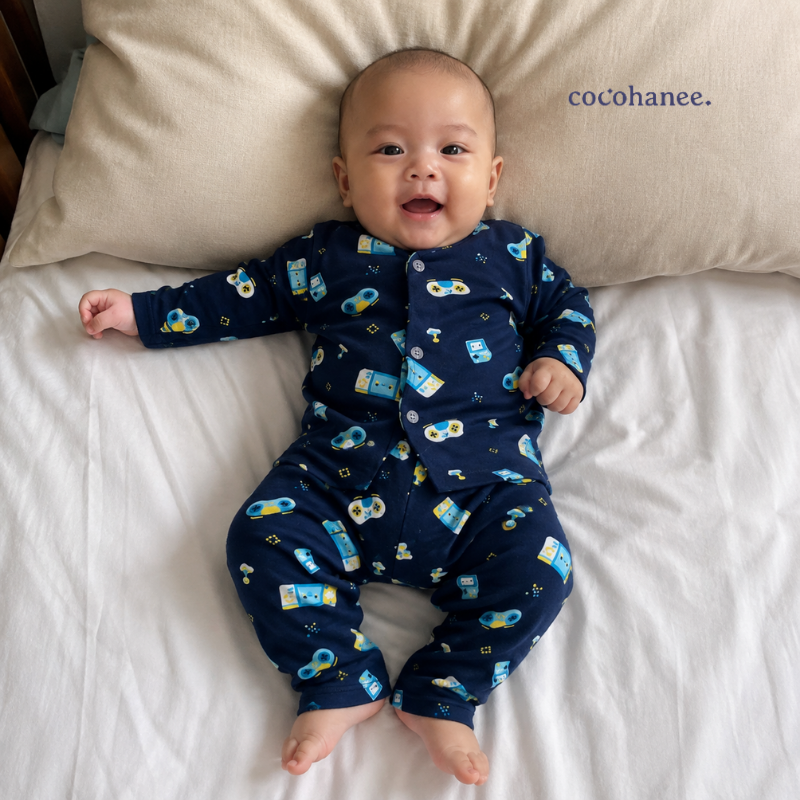Cocohanee Wonderverse - Long Button Down Pajamas Game On!