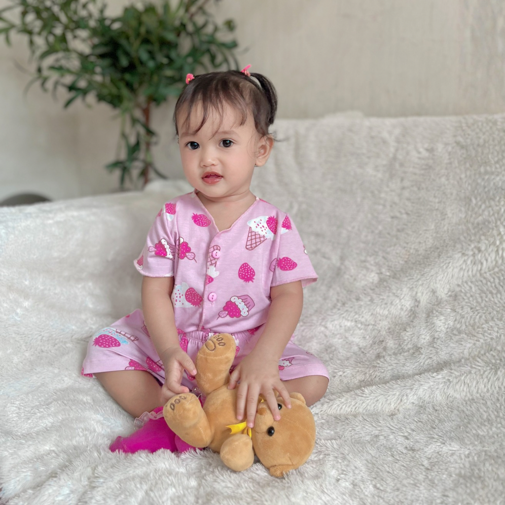 Cocohanee - Creamy Strawberry Baby Short Button Down Pajamas - Piyama Bayi dengan Kancing Depan