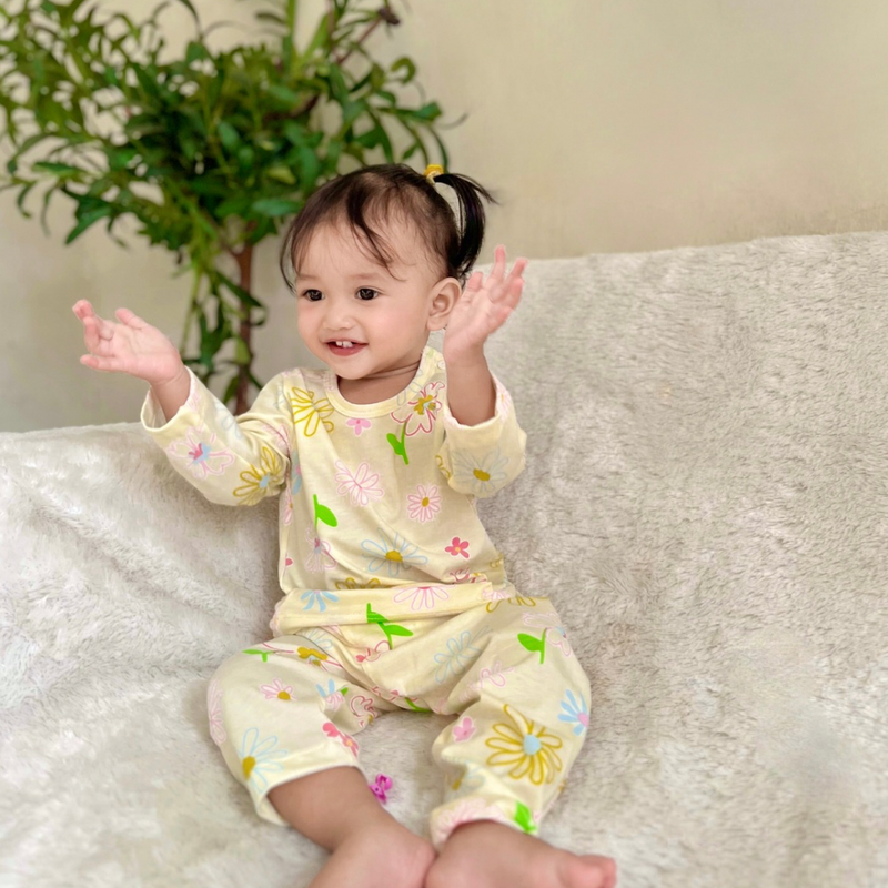 Blooming Flowers - Baby Long Shoulder Button Pajamas - Piyama Bayi dengan Kancing di Bahu