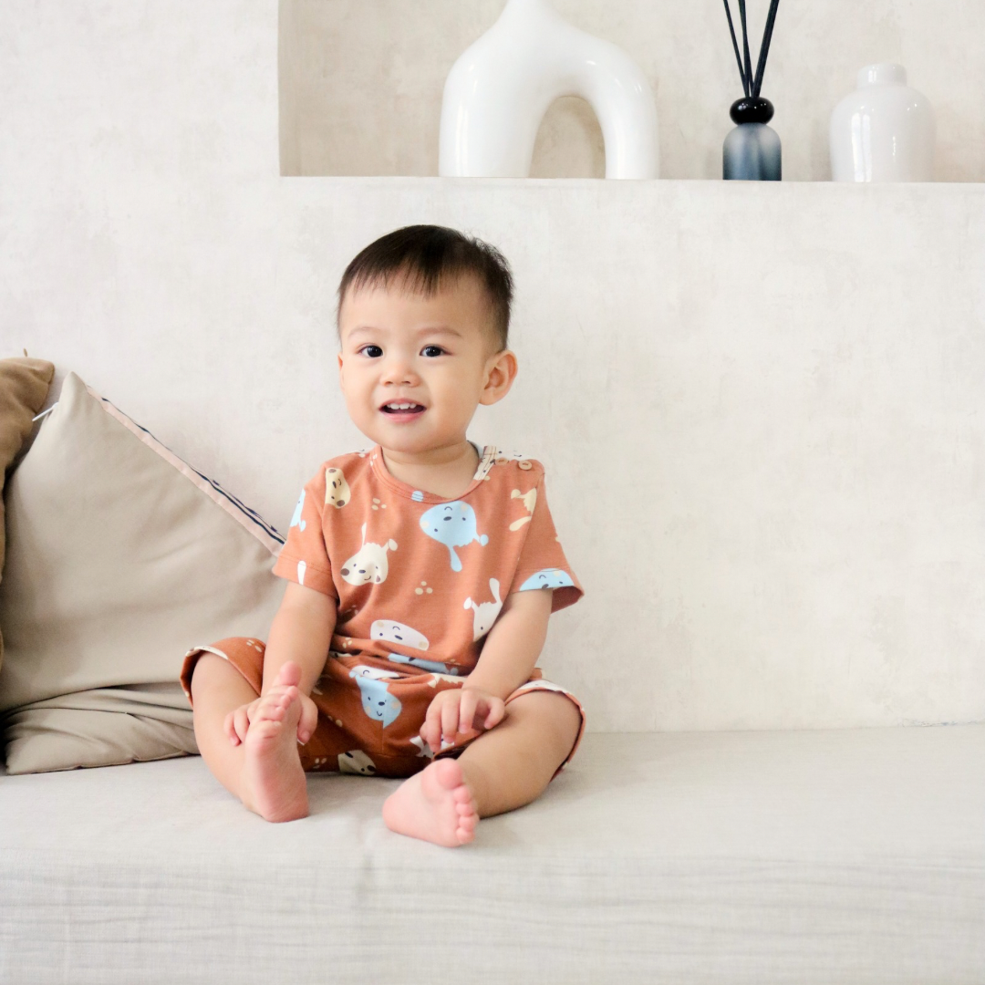 Cocohanee - Brown Puppies Baby Short Shoulder Button Pajamas - Piyama Bayi dengan Kancing di Bahu