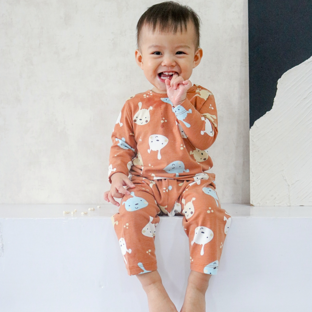 Cocohanee - Brown Puppies Baby Long Shoulder Button Pajamas - Piyama Bayi dengan Kancing di Bahu
