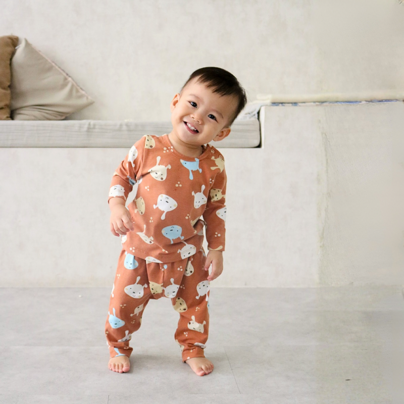 Cocohanee - Brown Puppies Baby Long Shoulder Button Pajamas - Piyama Bayi dengan Kancing di Bahu