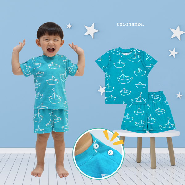 Cocohanee - Perahu Kertas Shoulder Button Short Pajamas - Piyama Bayi dan Anak dengan Kancing di Bahu